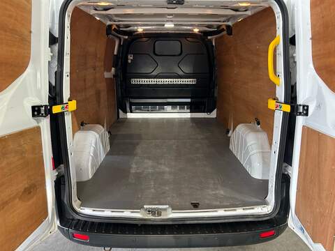 Ford Transit Custom 320 EcoBlue Leader - U10974