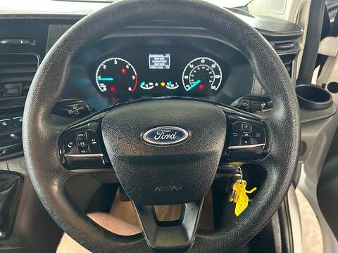 Ford Transit Custom 320 EcoBlue Leader - U10974