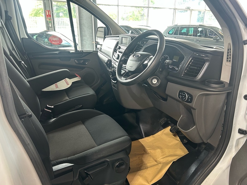 Ford Transit Custom 2.0 320 EcoBlue Leader Panel Van 5dr Diesel Manual L2 H1 Euro 6 (s/s) (130 ps) - U10976