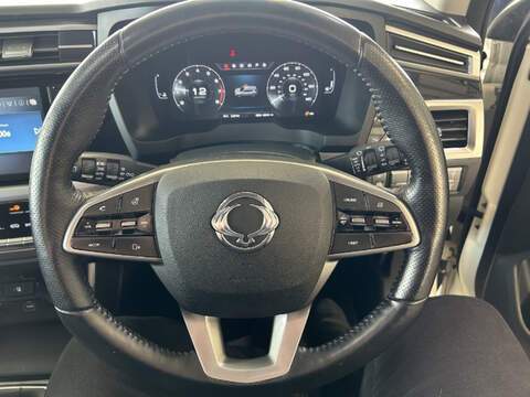 SsangYong Korando 1.5 Ultimate SUV 5dr Petrol Manual Euro 6 (s/s) (163 ps) - U10977