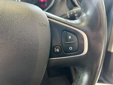 Renault Captur 1.3 TCe ENERGY GT Line SUV 5dr Petrol Manual Euro 6 (s/s) (130 ps) - U10981