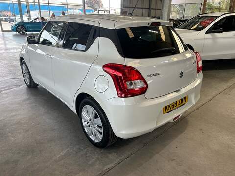 Suzuki Swift 1.0 Boosterjet GPF SZ-T Hatchback 5dr Petrol Manual Euro 6 (111 ps) - U10984