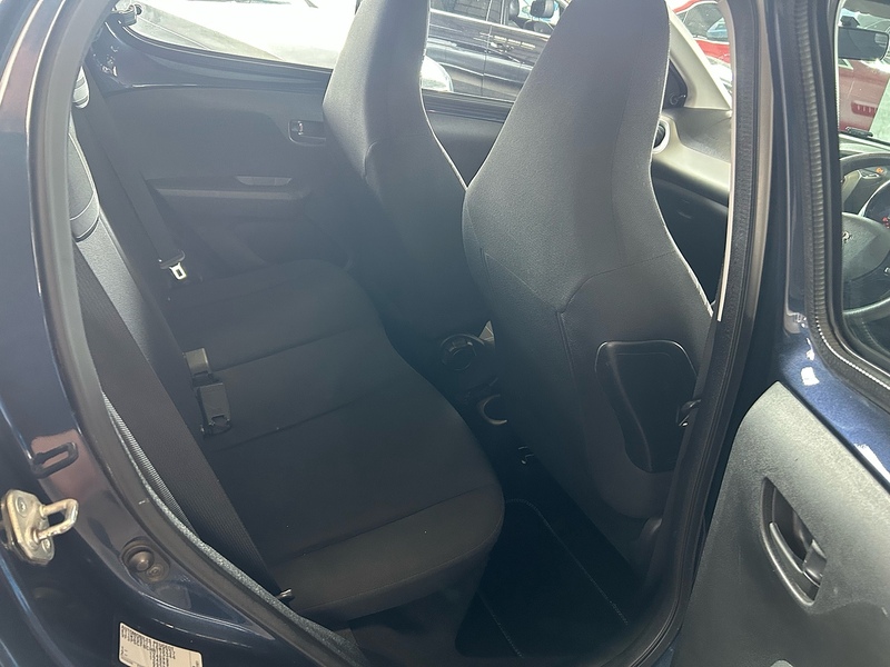 Peugeot 108 Active - U10985