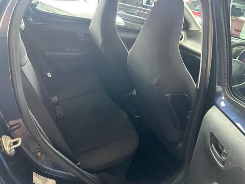 Peugeot 108 Active - U10985