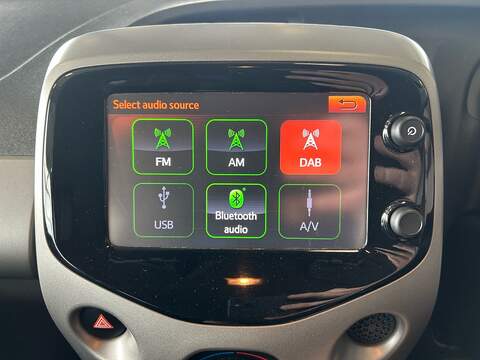 Peugeot 108 Active - U10985