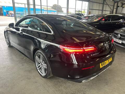 Mercedes-Benz E Class 2.0 E220d AMG Line Coupe 2dr Diesel G-Tronic+ Euro 6 (s/s) (194 ps) - U10989