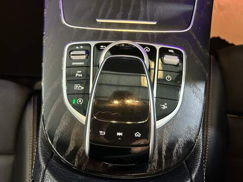 Mercedes-Benz E Class 2.0 E220d AMG Line Coupe 2dr Diesel G-Tronic+ Euro 6 (s/s) (194 ps) - U10989