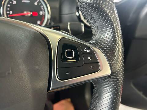 Mercedes-Benz E Class 2.0 E220d AMG Line Coupe 2dr Diesel G-Tronic+ Euro 6 (s/s) (194 ps) - U10989