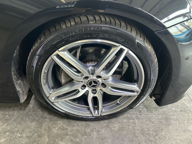 Mercedes-Benz E Class 2.0 E220d AMG Line Coupe 2dr Diesel G-Tronic+ Euro 6 (s/s) (194 ps) - U10989