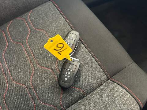 Citroen C3 1.2 PureTech Flair Plus Hatchback 5dr Petrol Manual Euro 6 (s/s) (83 ps) - U10996