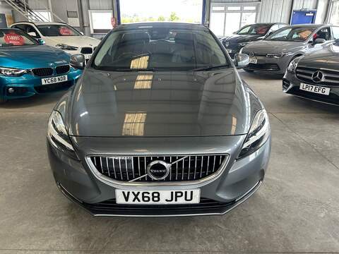 Volvo V40 2.0 T3 GPF Inscription Hatchback 5dr Petrol Manual Euro 6 (s/s) (152 ps) - U11005