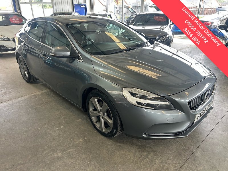 Volvo V40 2.0 T3 GPF Inscription Hatchback 5dr Petrol Manual Euro 6 (s/s) (152 ps) - U11005