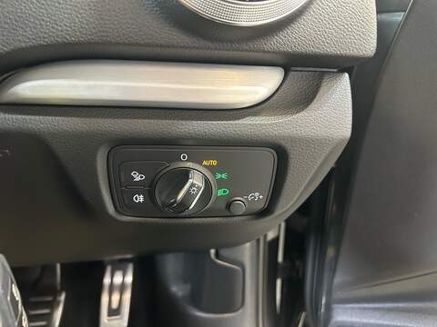 Audi A3 1.5 TFSI CoD S line Sportback 5dr Petrol S Tronic Euro 6 (s/s) (150 ps) - U11006
