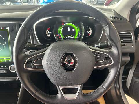 Renault Megane 1.2 TCe Dynamique S Nav Hatchback 5dr Petrol Manual Euro 6 (s/s) (130 ps) - U11025