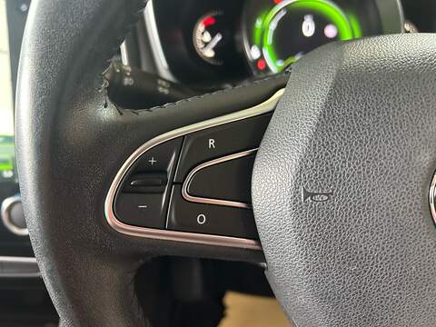 Renault Megane 1.2 TCe Dynamique S Nav Hatchback 5dr Petrol Manual Euro 6 (s/s) (130 ps) - U11025