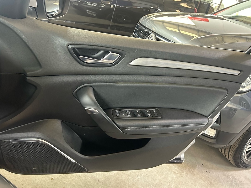 Renault Megane 1.2 TCe Dynamique S Nav Hatchback 5dr Petrol Manual Euro 6 (s/s) (130 ps) - U11025