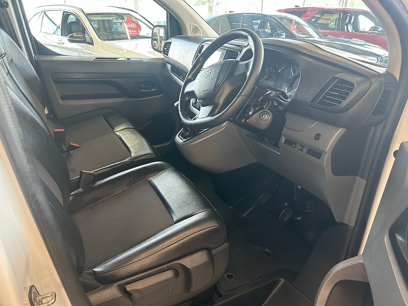 Peugeot Expert BlueHDi 1000 Professional - U11026