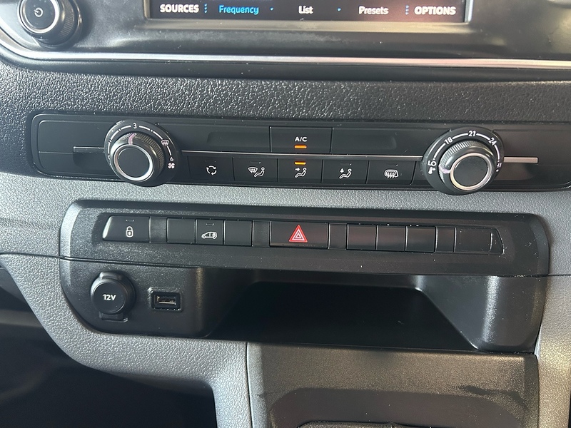 Peugeot Expert BlueHDi 1000 Professional - U11026