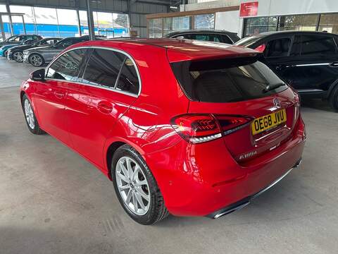 Mercedes-Benz A Class A180d Sport - U11034