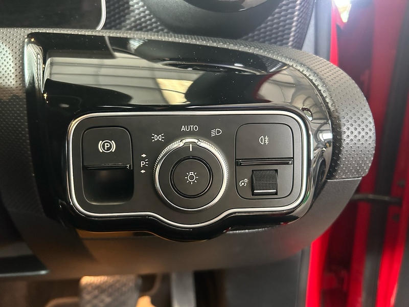 Mercedes-Benz A Class A180d Sport - U11034