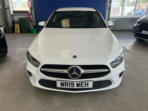 Mercedes-Benz A Class 1.5 A180d SE Hatchback 5dr Diesel 7G-DCT Euro 6 (s/s) (116 ps) - U11038