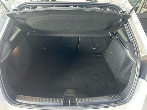 Mercedes-Benz A Class 1.5 A180d SE Hatchback 5dr Diesel 7G-DCT Euro 6 (s/s) (116 ps) - U11038