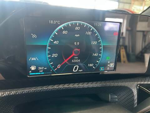 Mercedes-Benz A Class 1.5 A180d SE Hatchback 5dr Diesel 7G-DCT Euro 6 (s/s) (116 ps) - U11038