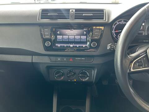 Skoda Fabia 1.0 TSI Colour Edition Hatchback 5dr Petrol Manual Euro 6 (s/s) (95 ps) - U11039