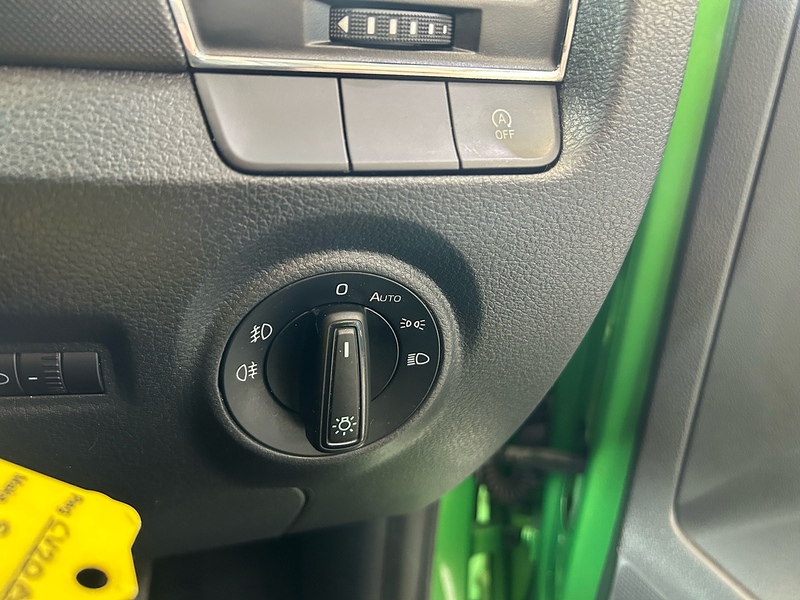 Skoda Fabia 1.0 TSI Colour Edition Hatchback 5dr Petrol Manual Euro 6 (s/s) (95 ps) - U11039