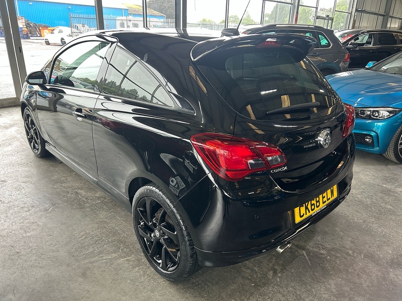 Vauxhall Corsa 1.4i ecoTEC SRi VX Line Nav Black Hatchback 3dr Petrol Manual Euro 6 (90 ps) - U11040