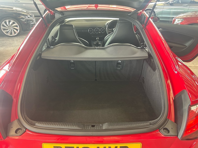 Audi TT TFSI S line - U11046