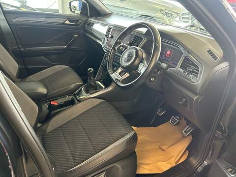 Volkswagen T-Roc TDI R-Line - U11047