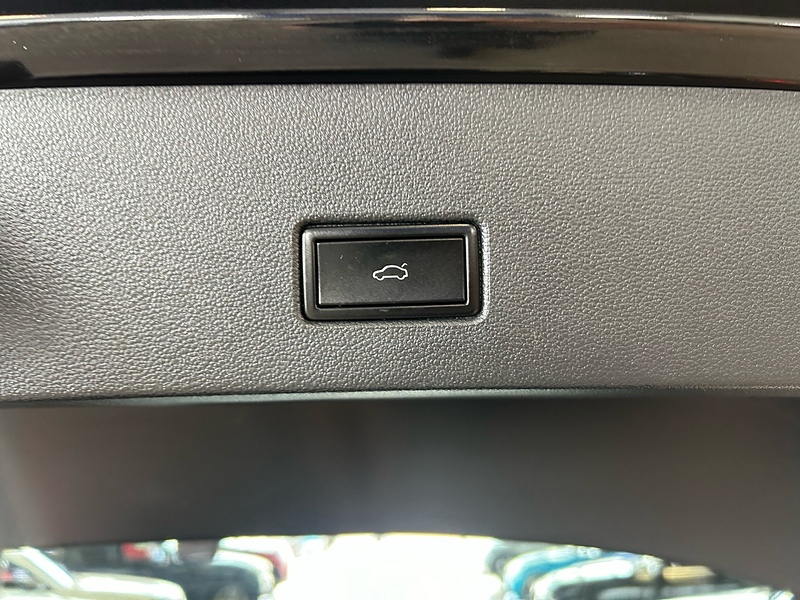 Volkswagen T-Roc TDI R-Line - U11047