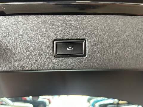 Volkswagen T-Roc TDI R-Line - U11047