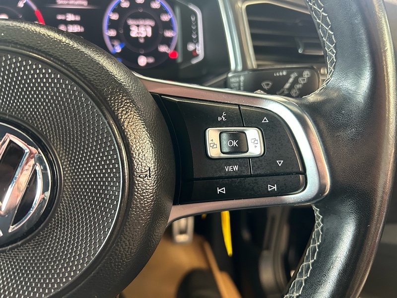 Volkswagen T-Roc TDI R-Line - U11047