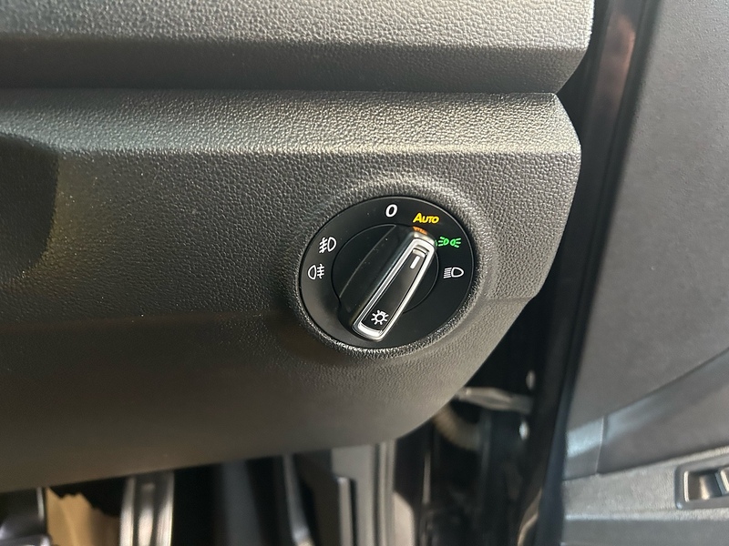 Volkswagen T-Roc TDI R-Line - U11047