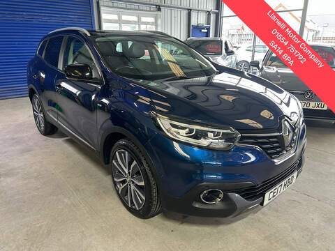 Renault Kadjar 0.9 TCe ENERGY Iconic SUV 5dr Petrol Manual Euro 6 (s/s) (90 ps)