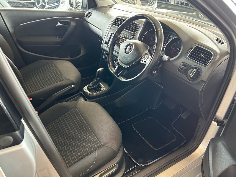 Volkswagen Polo TSI Match Edition - U11050