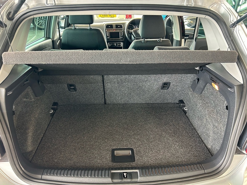 Volkswagen Polo TSI Match Edition - U11050