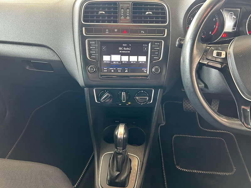 Volkswagen Polo TSI Match Edition - U11050