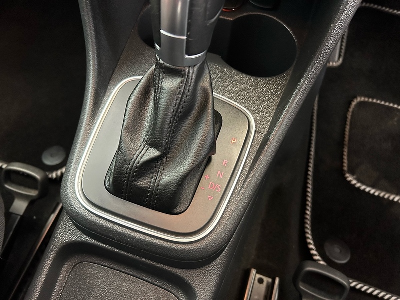 Volkswagen Polo TSI Match Edition - U11050