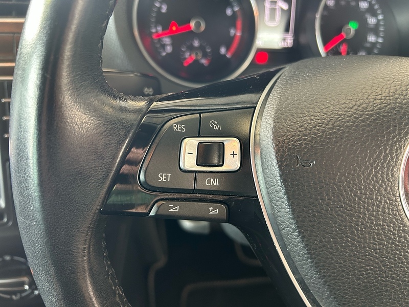 Volkswagen Polo TSI Match Edition - U11050
