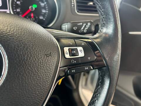 Volkswagen Polo TSI Match Edition - U11050