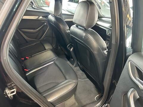 Audi Q3 TFSI CoD S line Edition - U11051