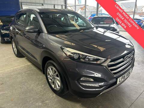 Hyundai TUCSON 2.0 CRDi SE SUV 5dr Diesel Auto 4WD Euro 5 (Nav) (134 bhp)