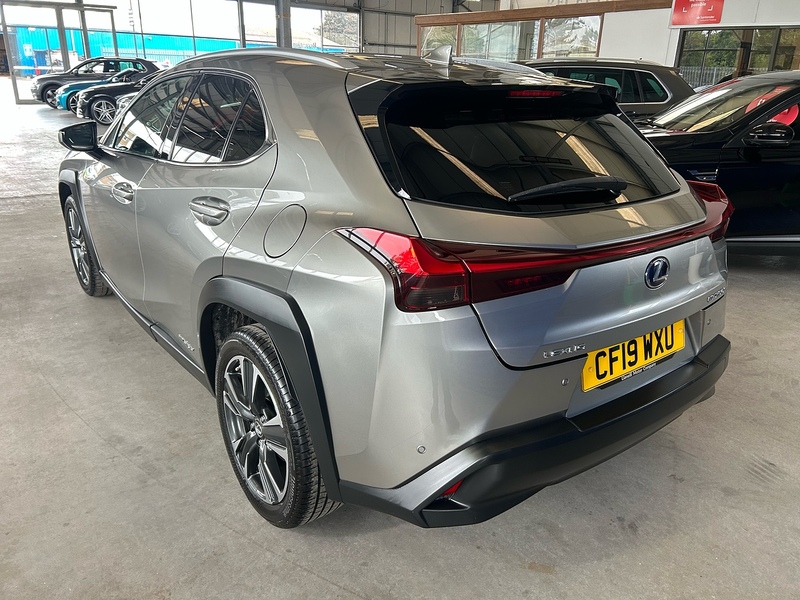 Lexus UX 250h - U11055