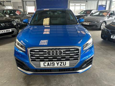 Audi Q2 TDI S line - U11056