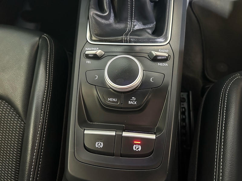 Audi Q2 TDI S line - U11056