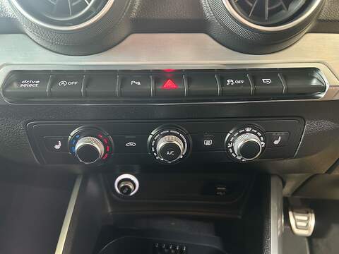 Audi Q2 TDI S line - U11056