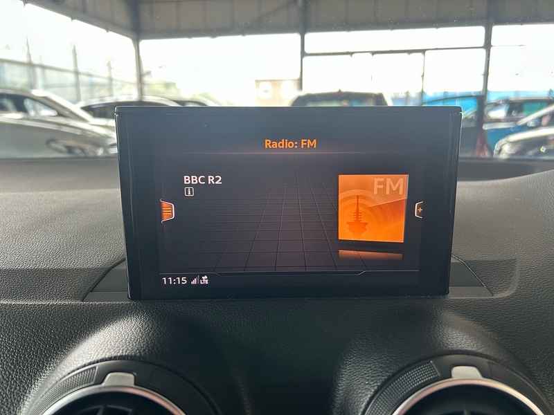 Audi Q2 TDI S line - U11056